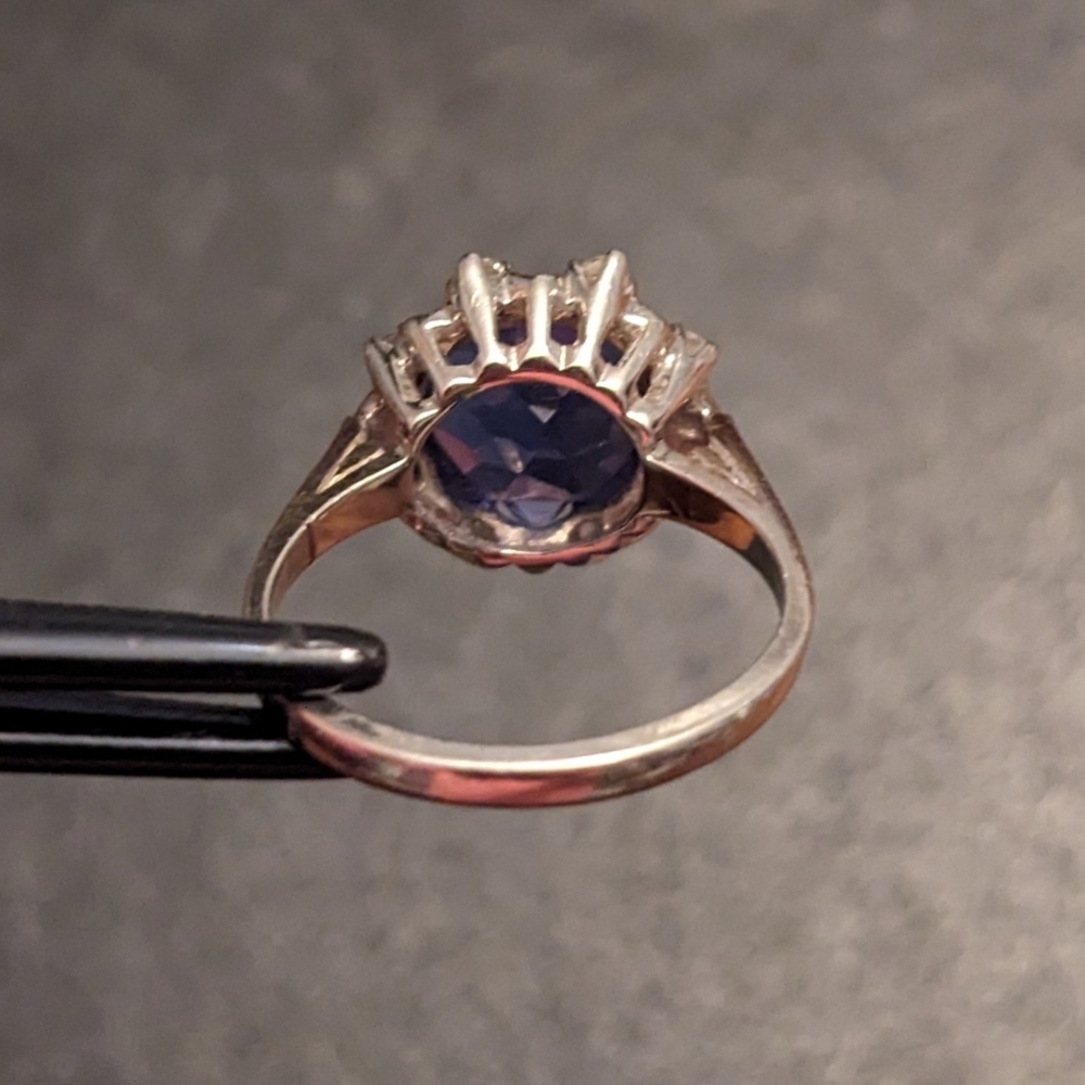 SALE! 10K Solid Gold Topaz Ring - Picture 6 of 10